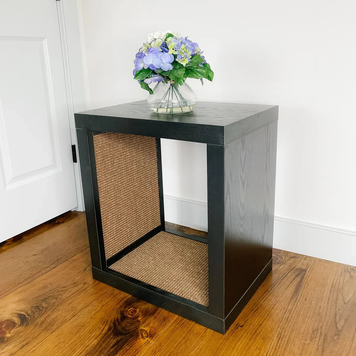 2-in-1 Cat Scratcher End Table – Modern Wood Side Table with Customizable Sisal Scratching Pad – Versatile Furniture for Cats and Home Decor Dark Wood